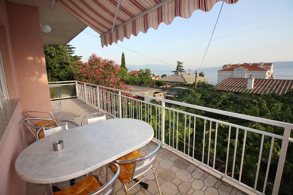 Apartmens Adriana Novi Vinodolski Exterior foto